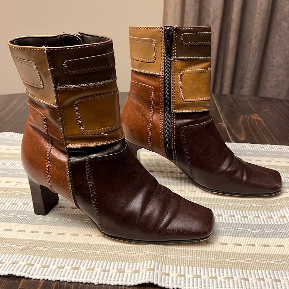 Predictions Booties Size 5.5W